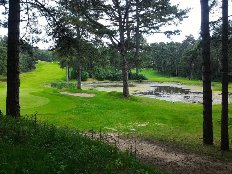 Platz Les Dunes auf dem Golfplatz von Hardelot, zwischen Loch 1 und Loch 18