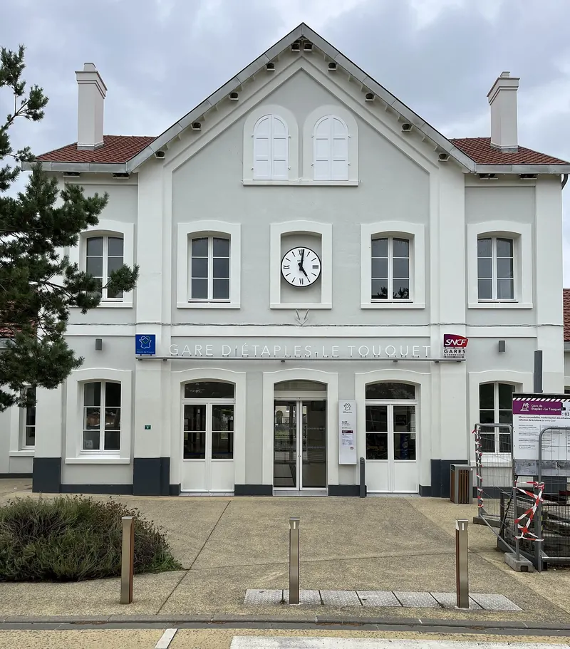 Bahnhofsgebäude von Étaples-Le Touquet nach der Renovierung