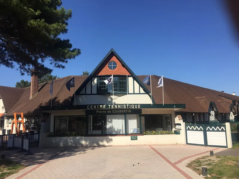 Centre tennistique Pierre de Coubertin au Touquet-Paris-Plage