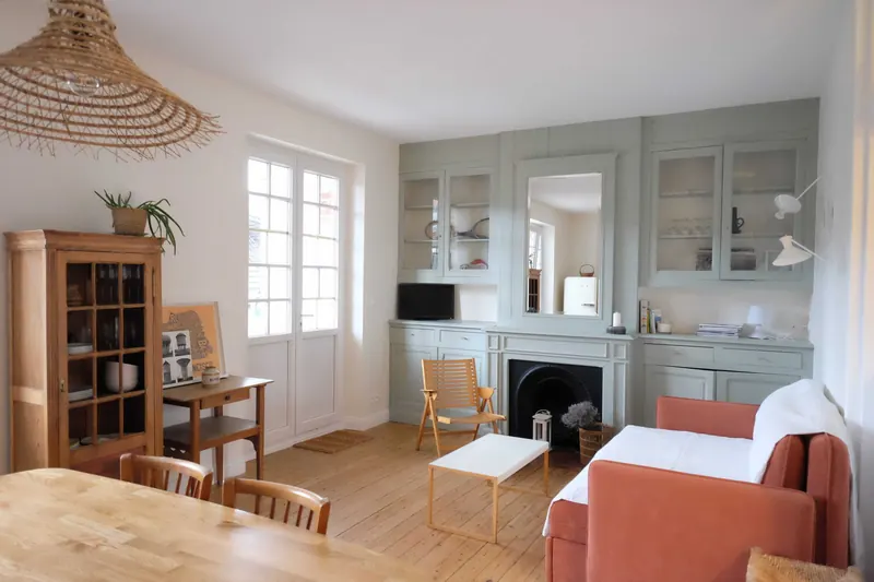 Coin salle à manger de l'appartement Hélios